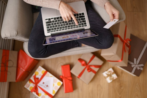 Tech Gadgets Under 1000 INR Gain Traction for Budget-Friendly Gifting