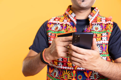 Photo-Printed Phone Covers Redefine Personalized Gifting in India