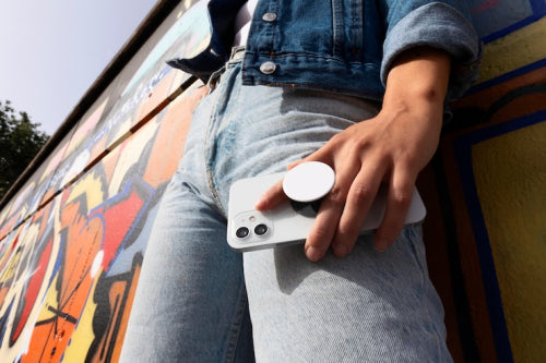 Macmerises Trendy Modular Grips Enhance Phone Case Functionality