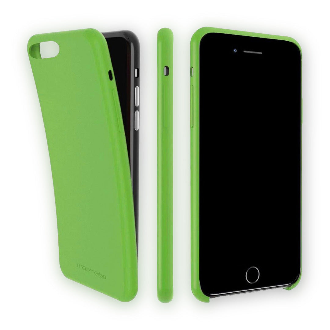 Basics iPhone 7 Silicone Case Leaf Green - side view | Macmerise