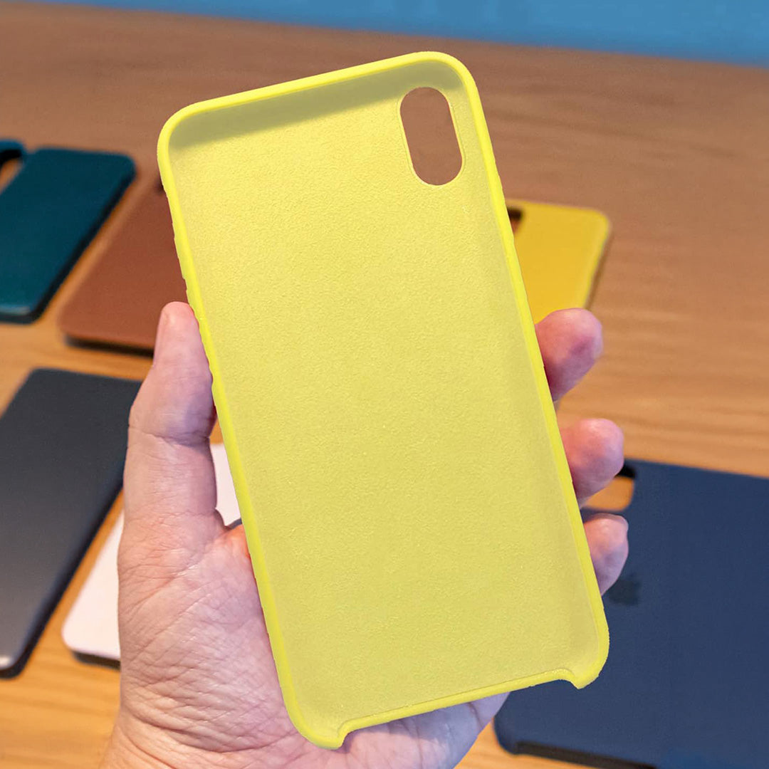 Basics iPhone XR Silicone Case Yellow - angle view | Macmerise