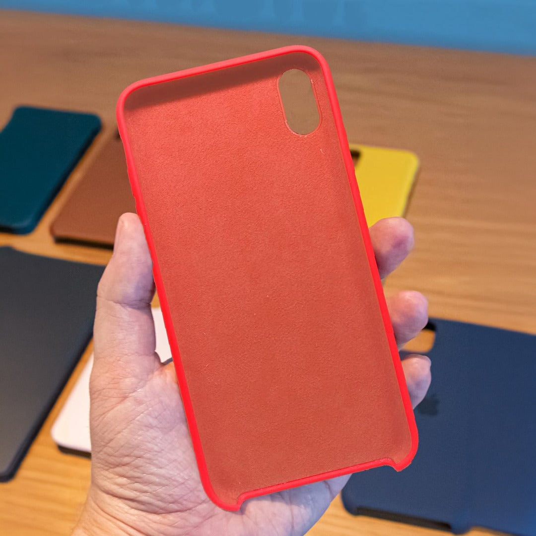 Basics iPhone XS Max Silicone Case Orange - detail view | Macmerise