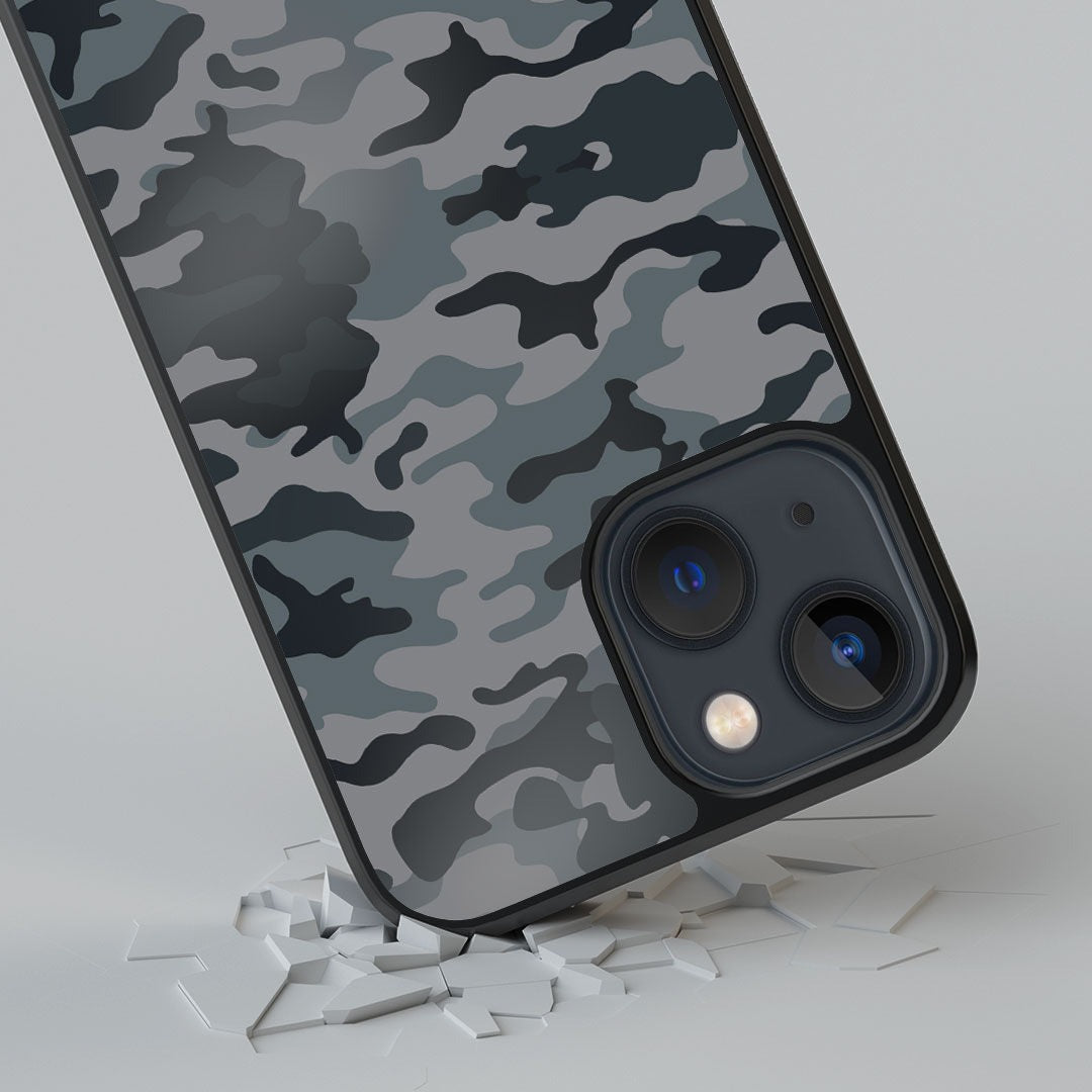 Camo iPhone 13 Mini Cover Gun Metal - detail view | Macmerise