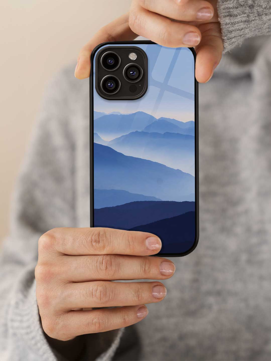The High Mountains - iPhone 13 Pro Glass Cover
