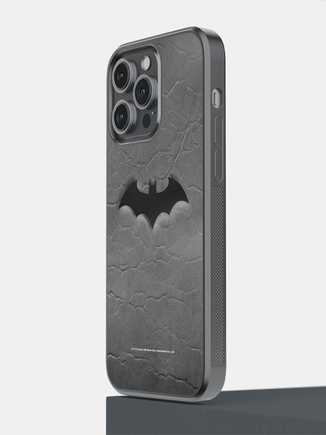 Fade Out Batman - iPhone 14 Pro Max Cover