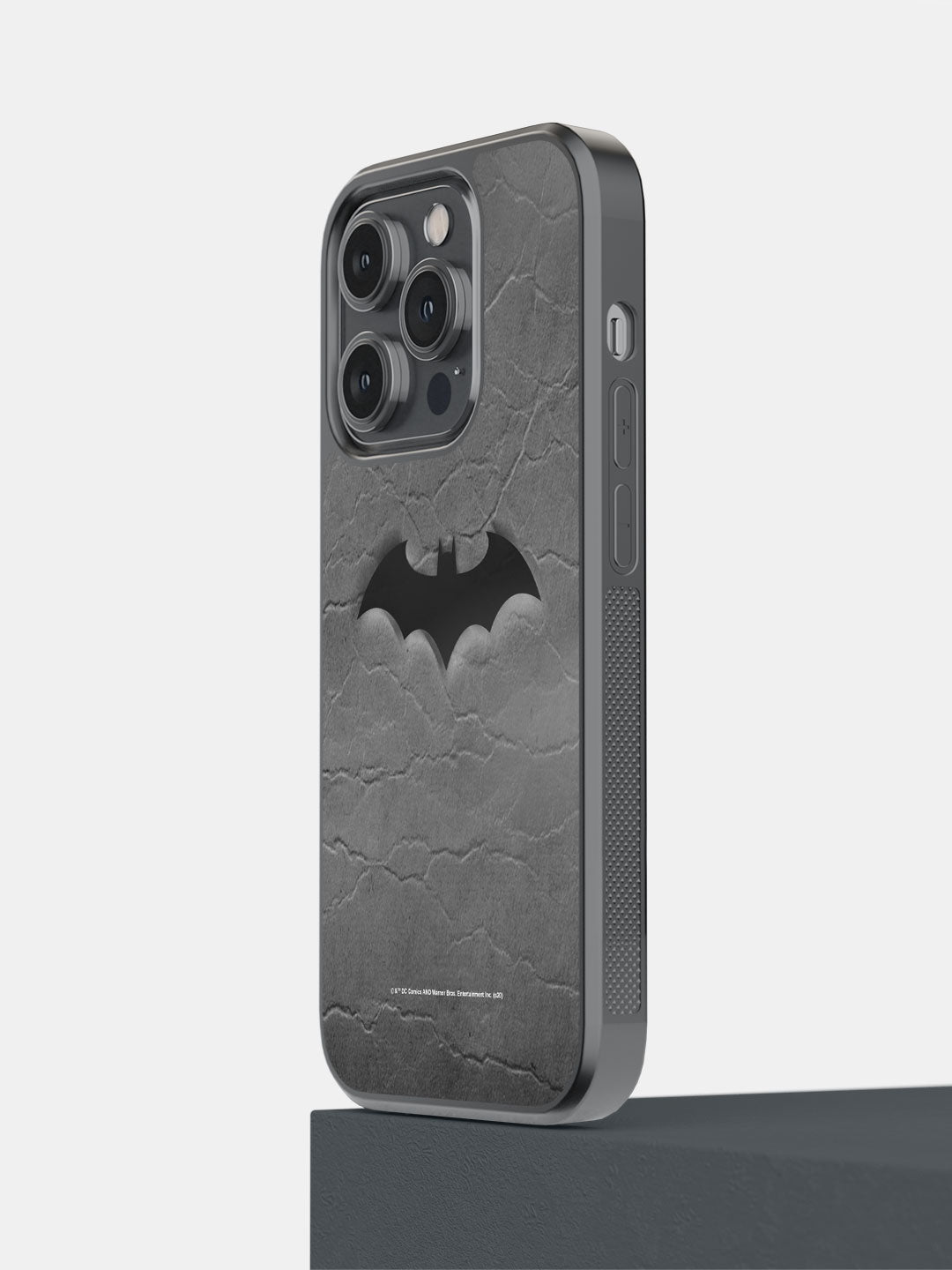 Fade Out Batman - iPhone 14 Pro Cover