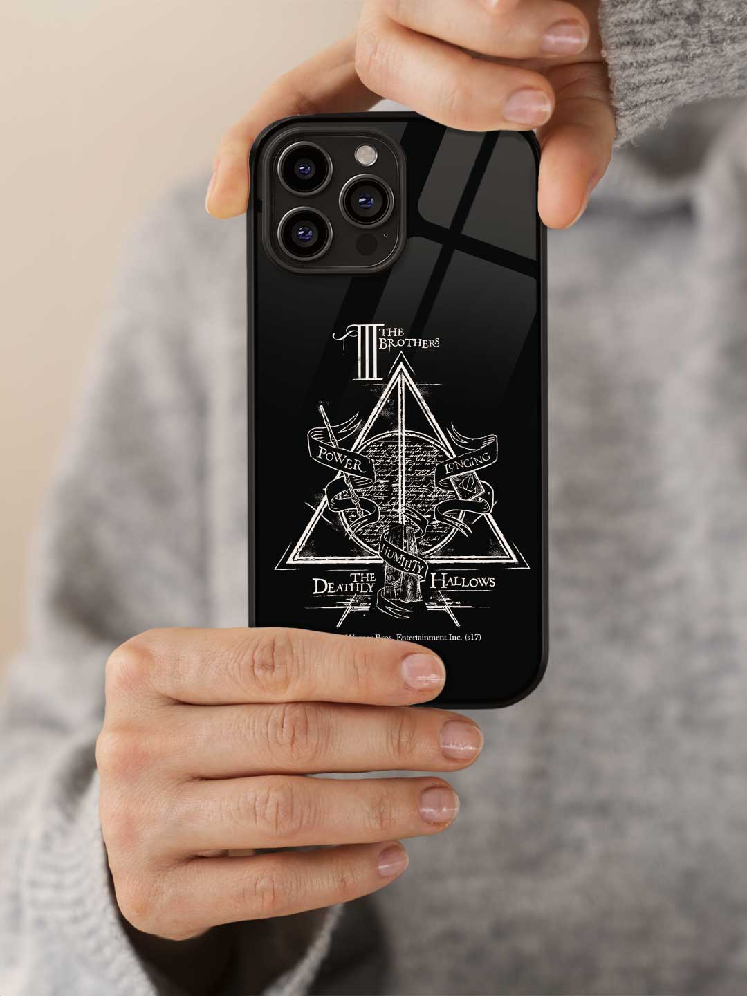The Deathly Hallows - iPhone 15 Pro Glass Cover