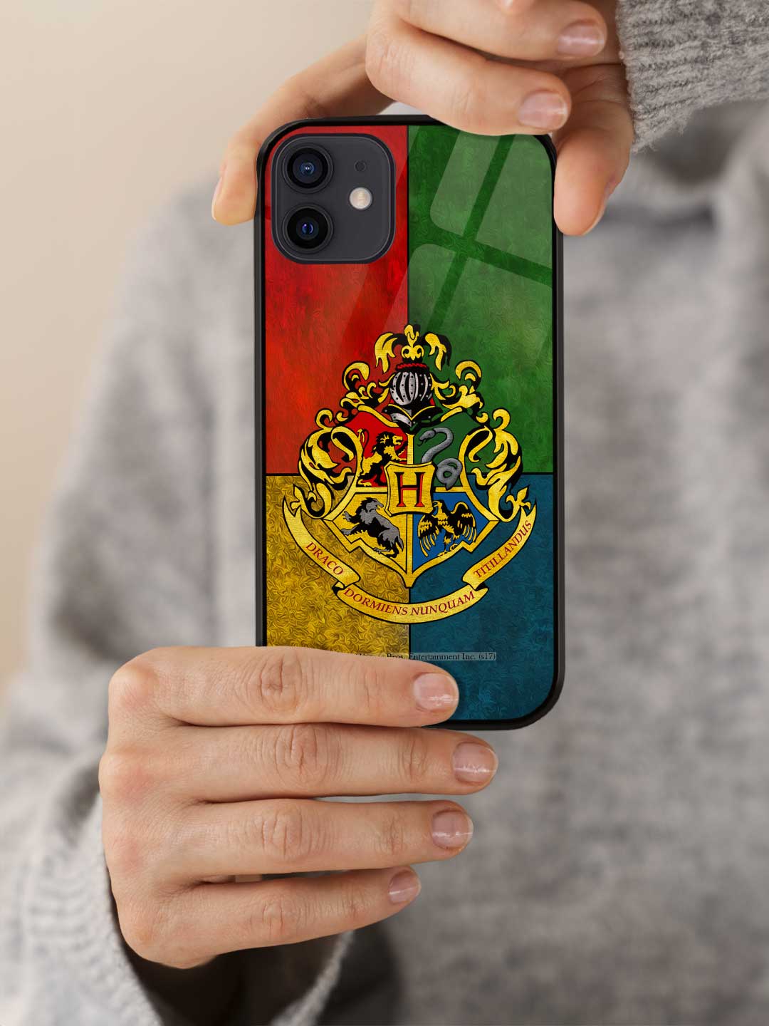 Hogwarts Sigil United - iPhone 12 Glass Cover