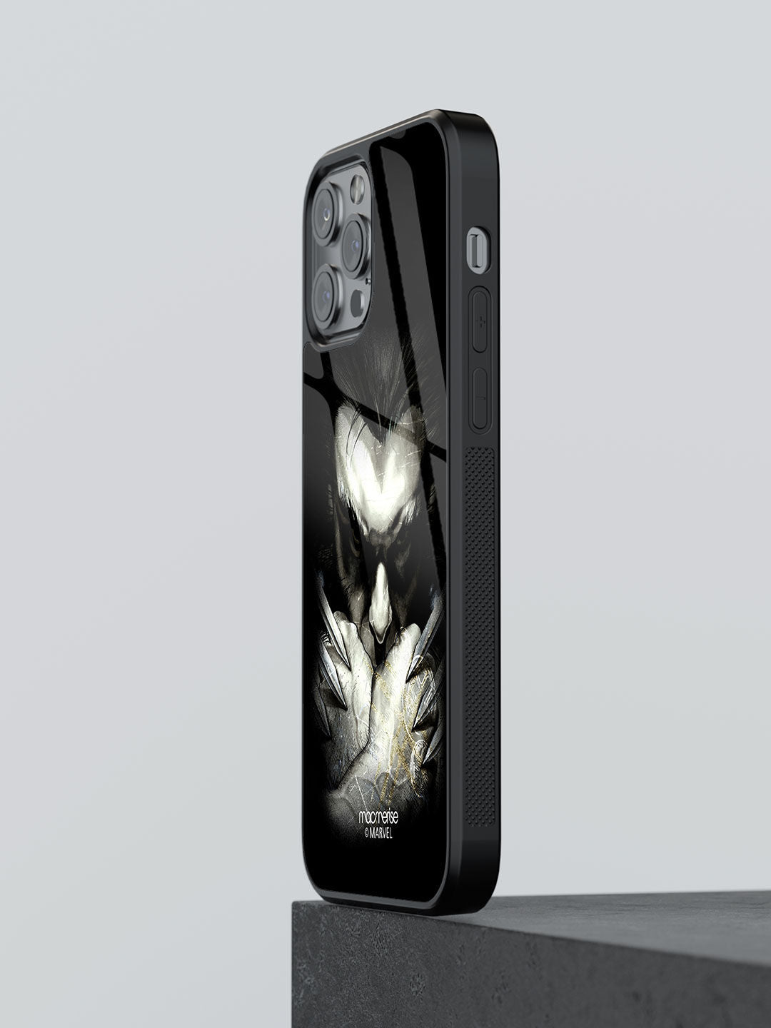 The Dark Claws - iPhone 13 Pro Glass Cover