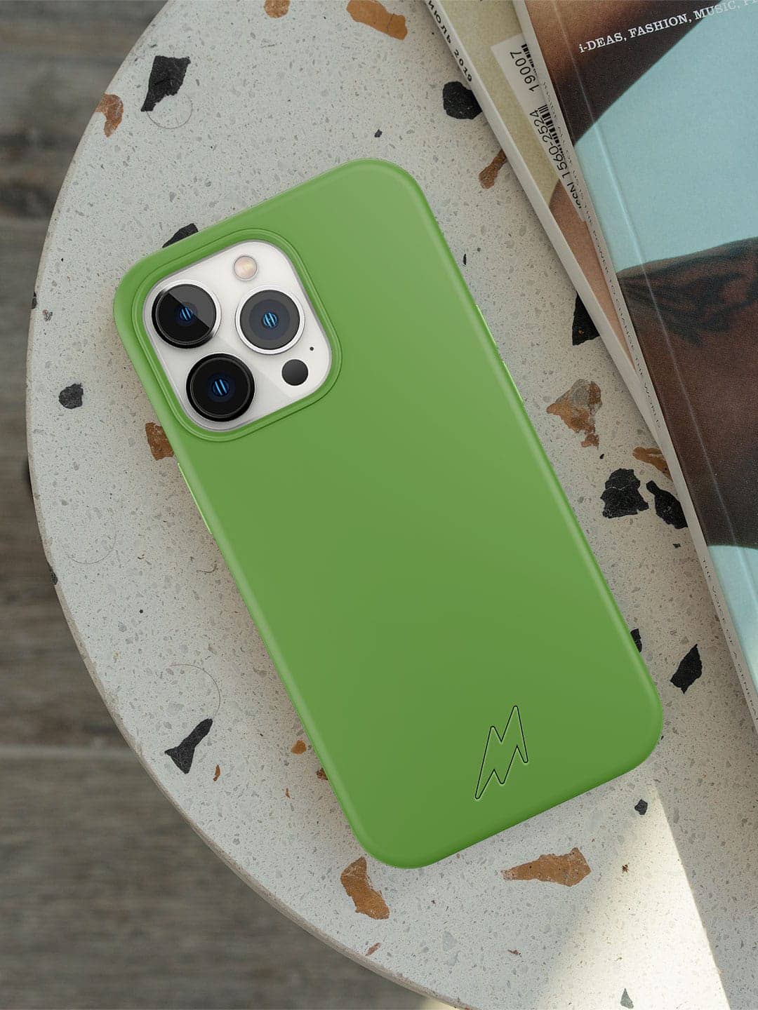 Basics - iPhone 13 Pro Cover Silicone Leaf Green