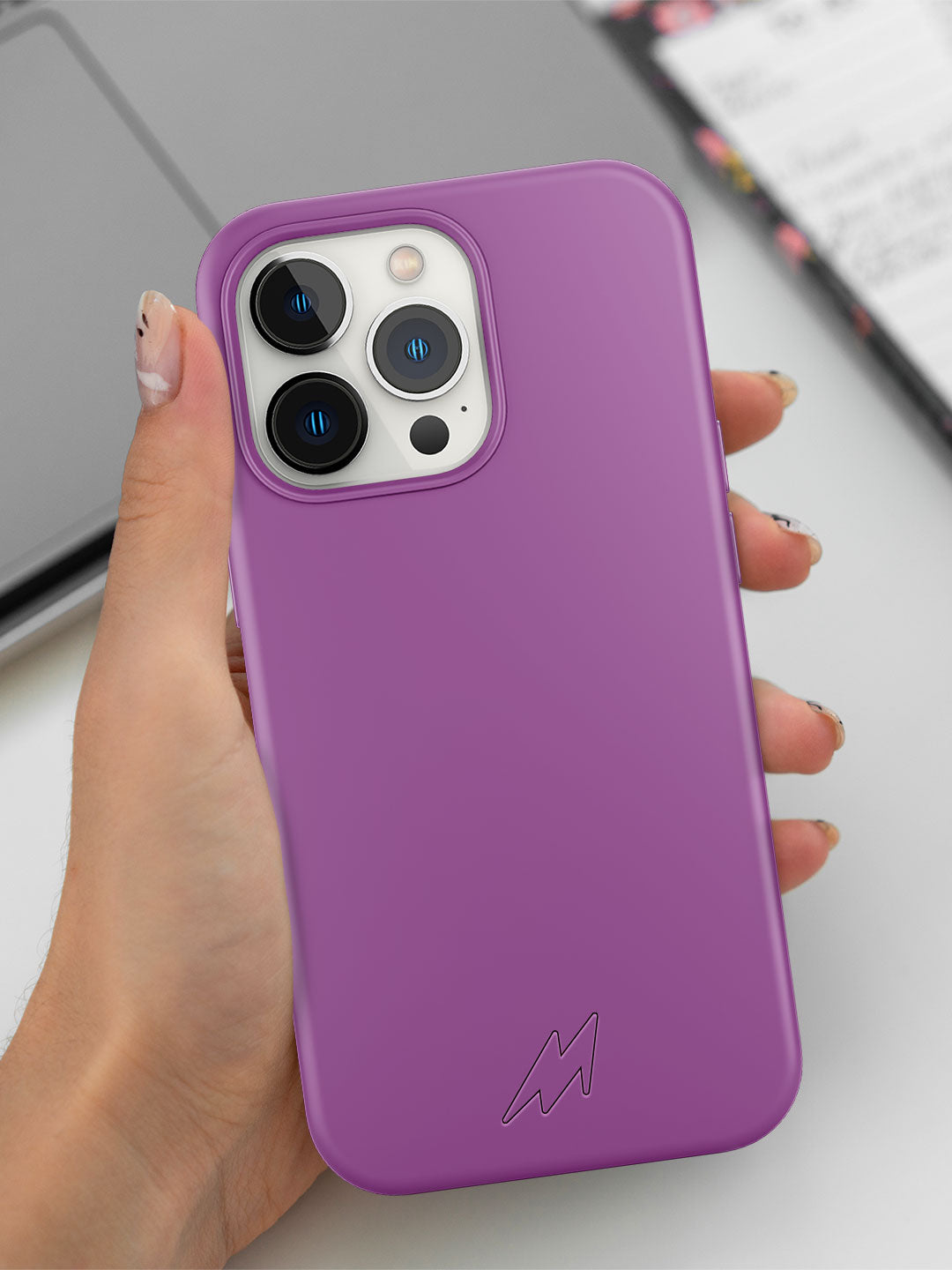 Basics - iPhone 13 Pro Cover Silicone Purple