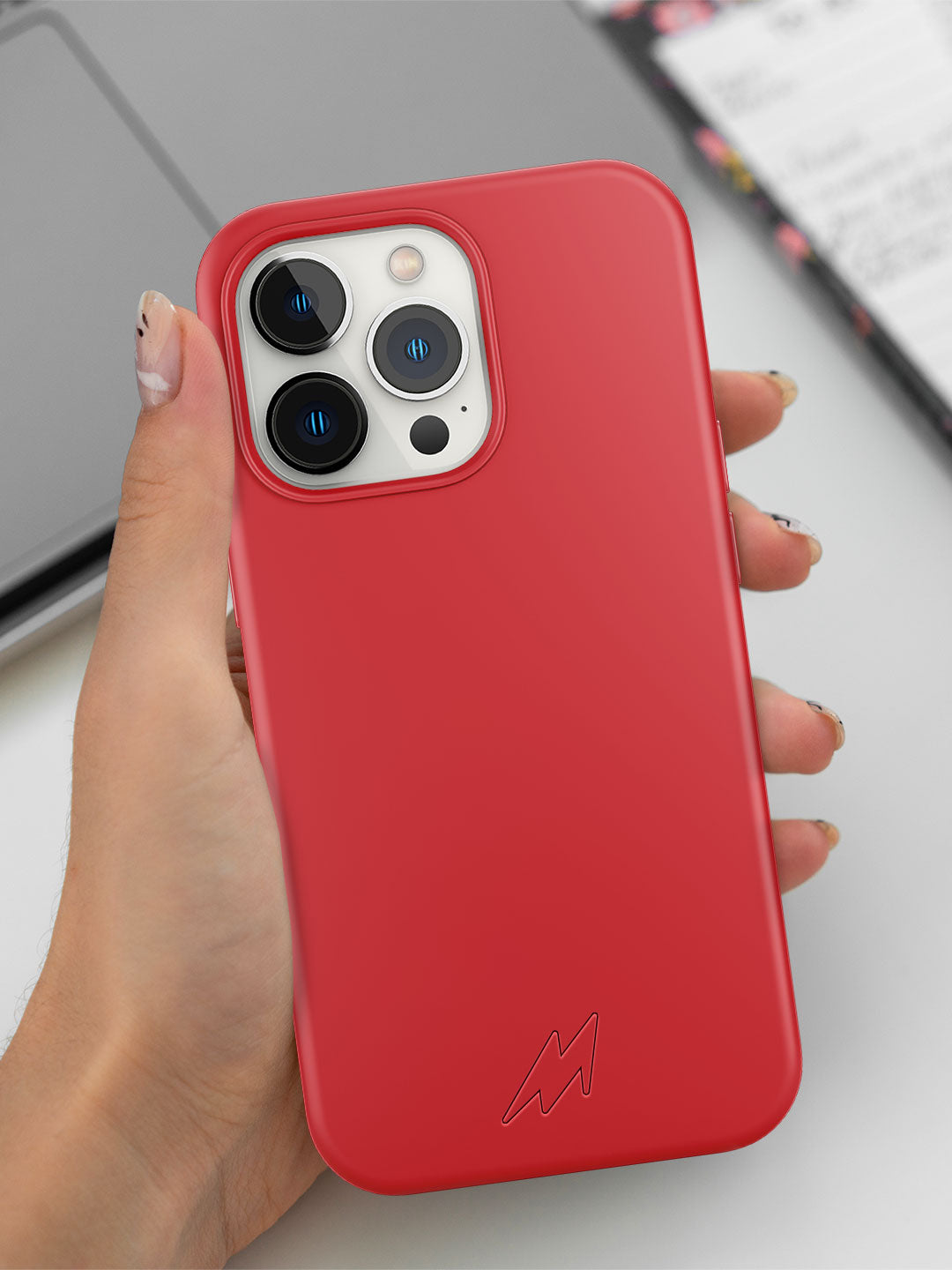 Basics - iPhone 13 Pro Cover Silicone Red