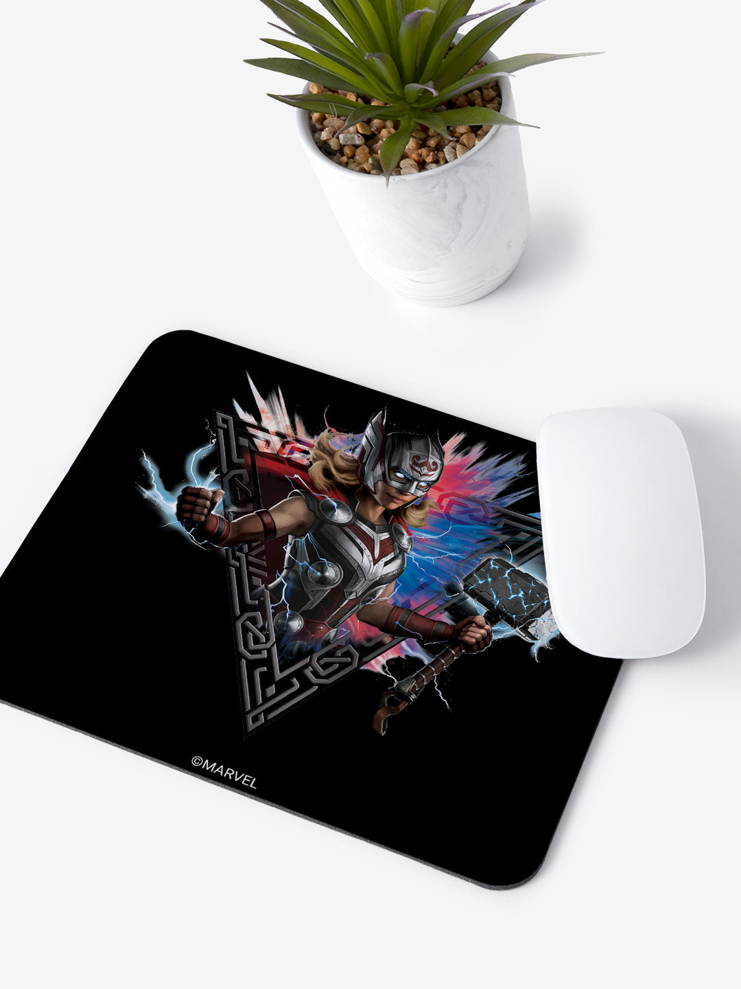 Mighty Thor Pose - Mouse Pad