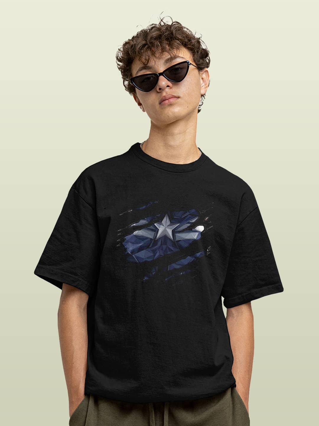 Ripped Captain America - Mens Oversized T-Shirt Black Small