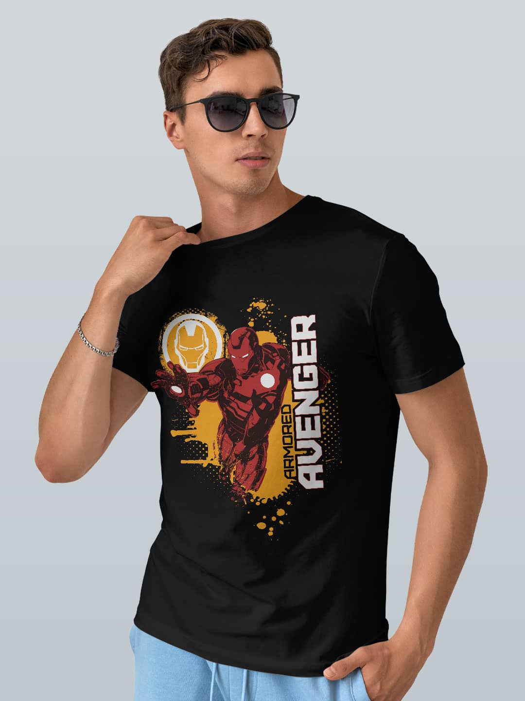 Armored Avenger - Mens T-Shirt Black XXL
