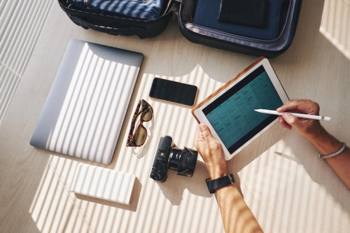 Travel Accessories Online See Growth with Smart Luggage Tags and Adapters