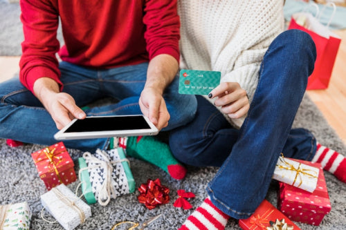 Personalized Tech Gifts Gain Traction on Instagram for Festival Gifting