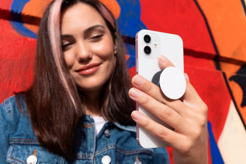Top 5 Reasons Why Custom Phone Covers Are the New Must-Have Accessory