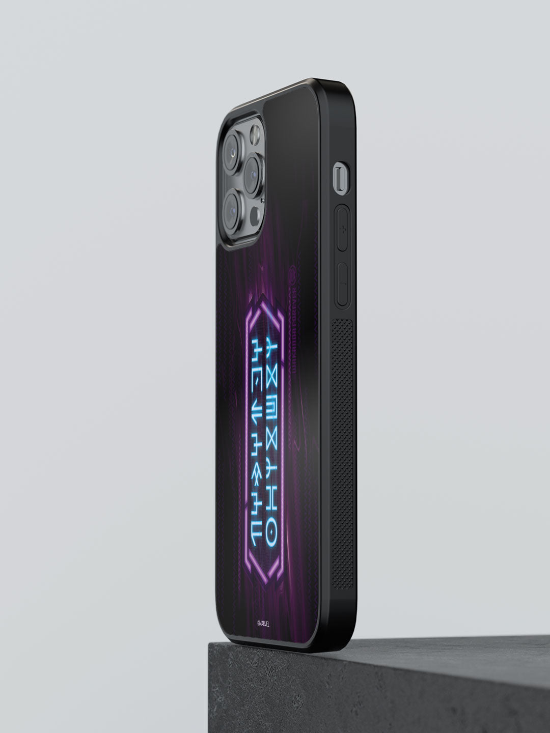 Wakanda Forever Script - iPhone 13 Pro Max Cover