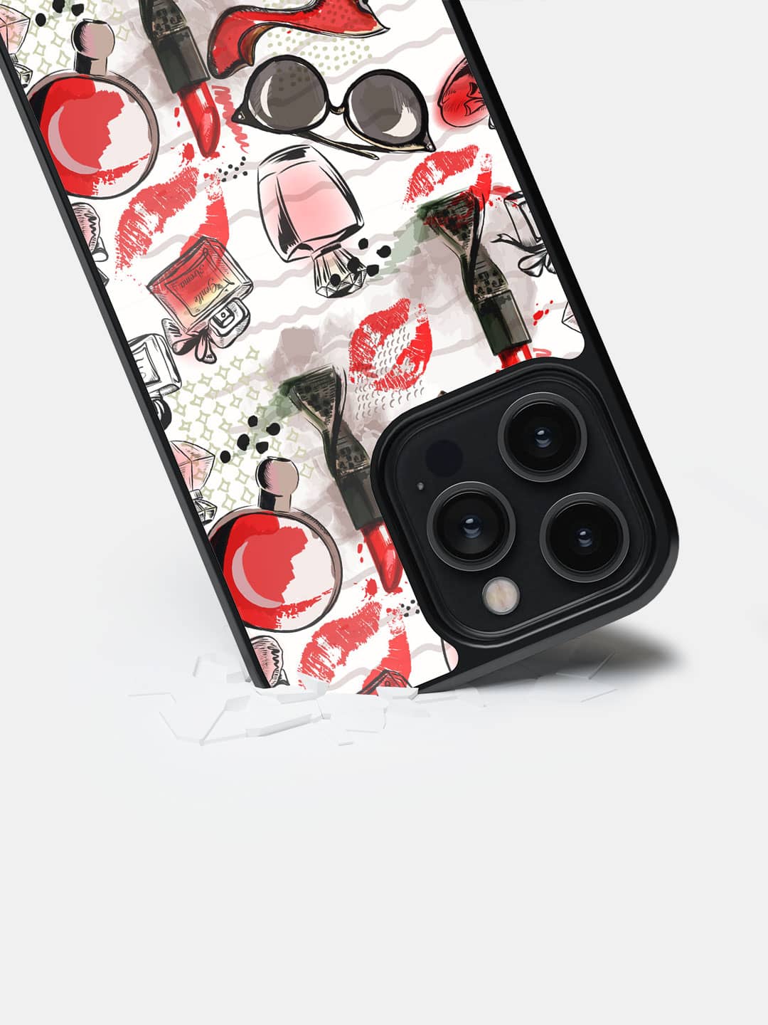 Fashionista Essentials - iPhone 14 Pro Max Cover