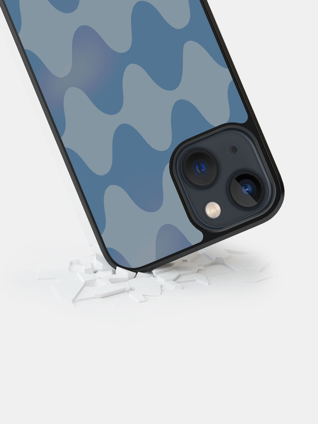 Wavy Wonder Blue - iPhone 13 Bumper Cover