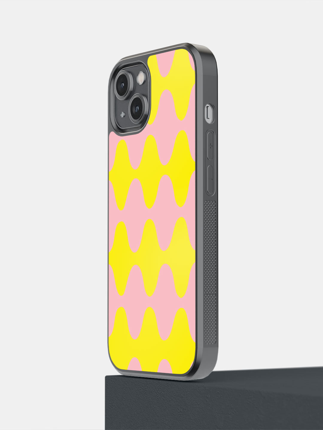 Wavy Wonder Yellow - iPhone 14 Bumper Cover