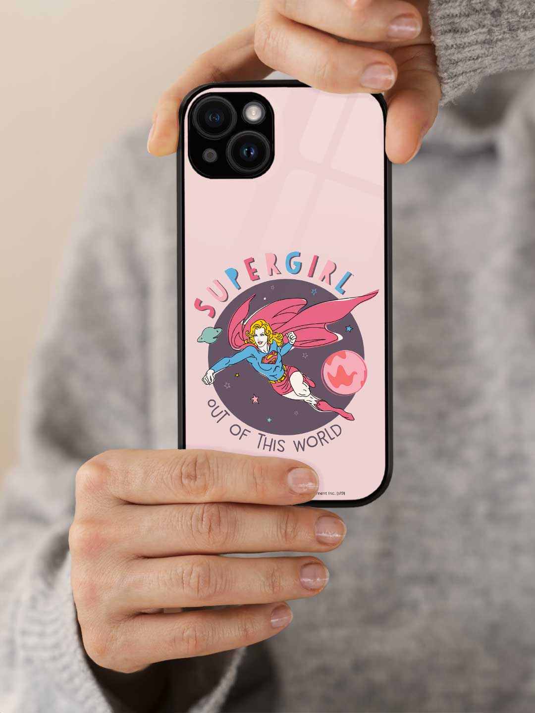 Supergirl out of the World - iPhone 15 Glass Cover