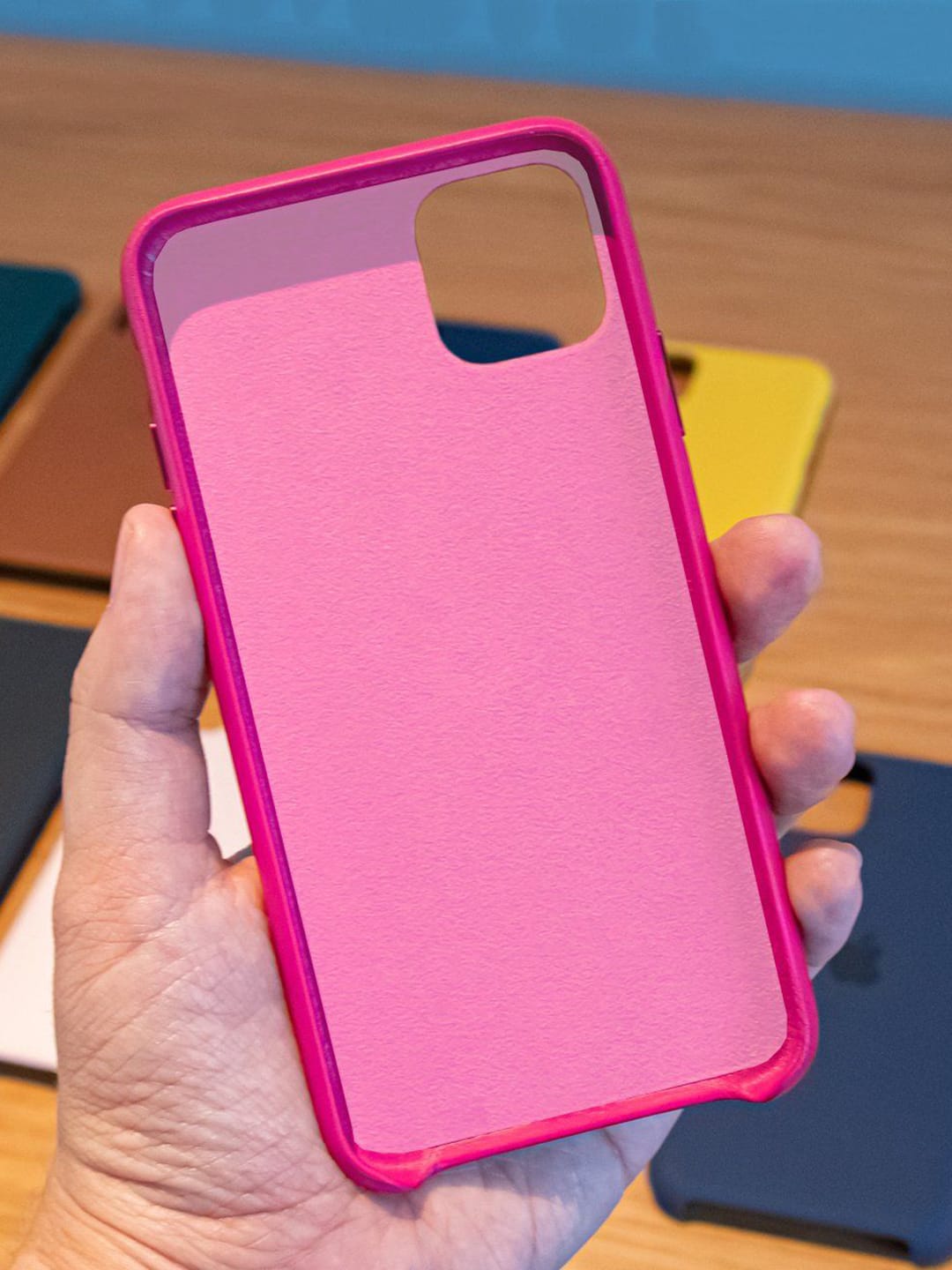 Basics - iPhone 11 Pro Cover Silicone Fuschia Pink