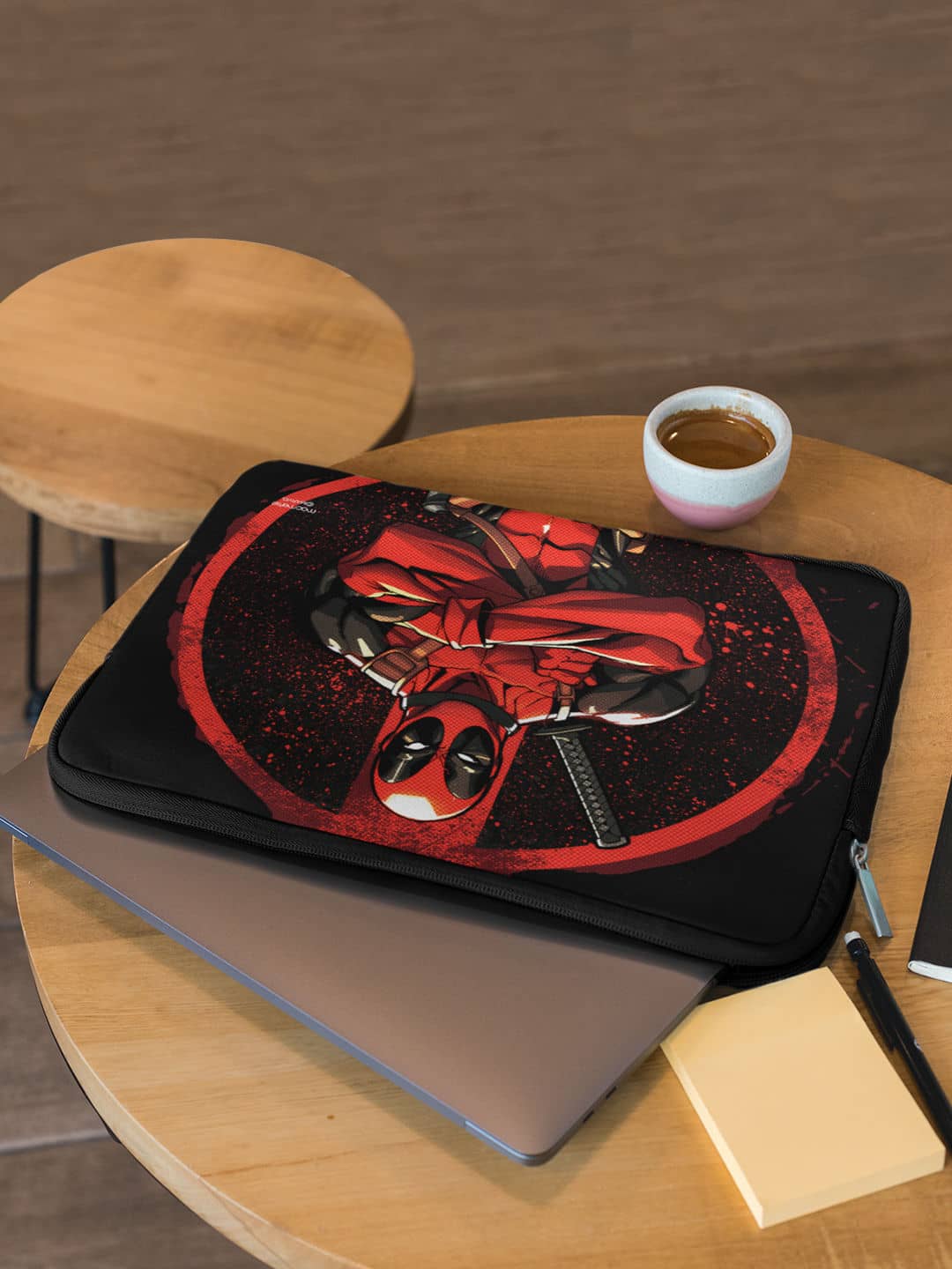 Deadpool Stance - Laptop Sleeve 13 inches