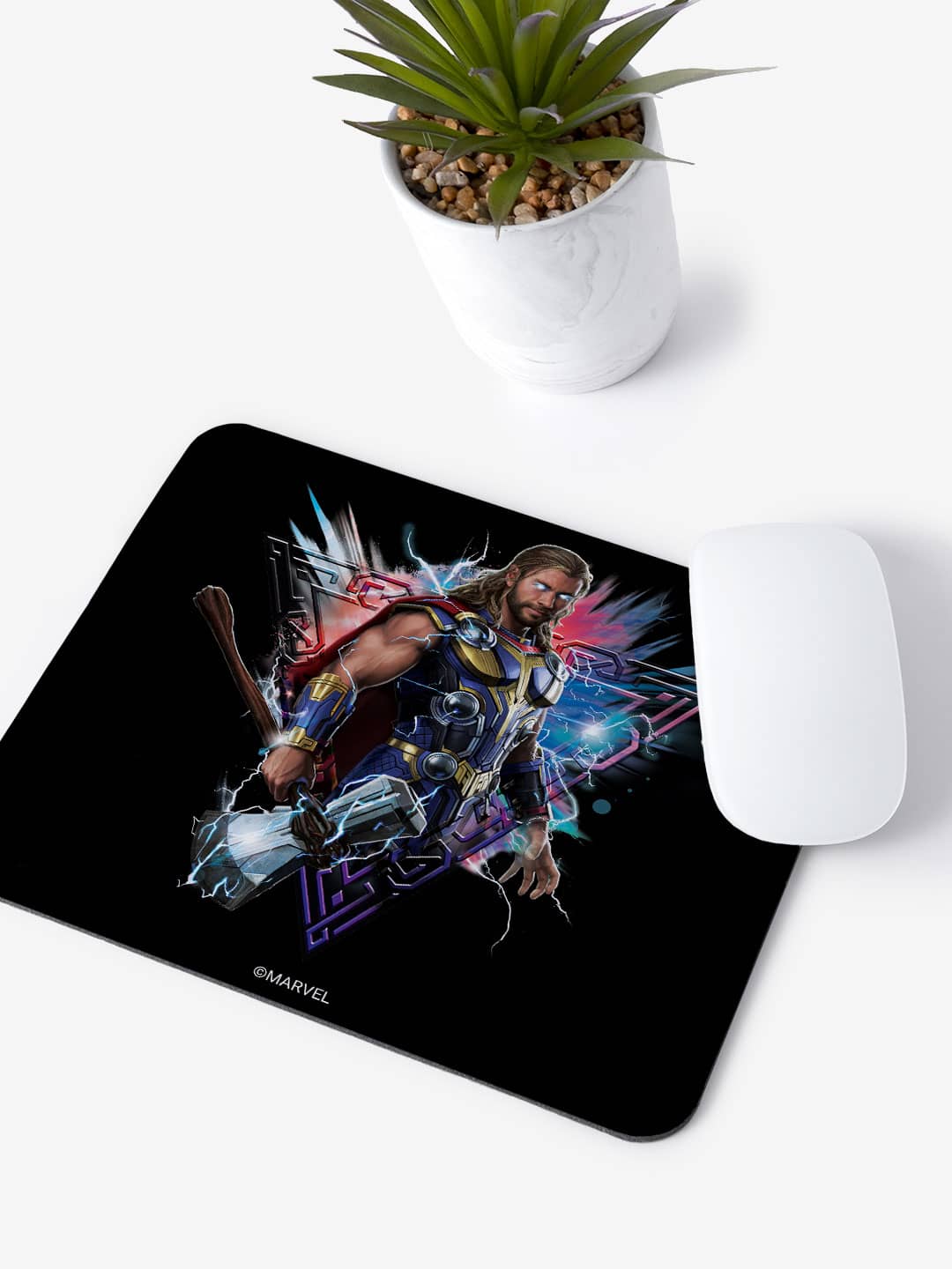 Worthy Thor Pose - Mouse Pad