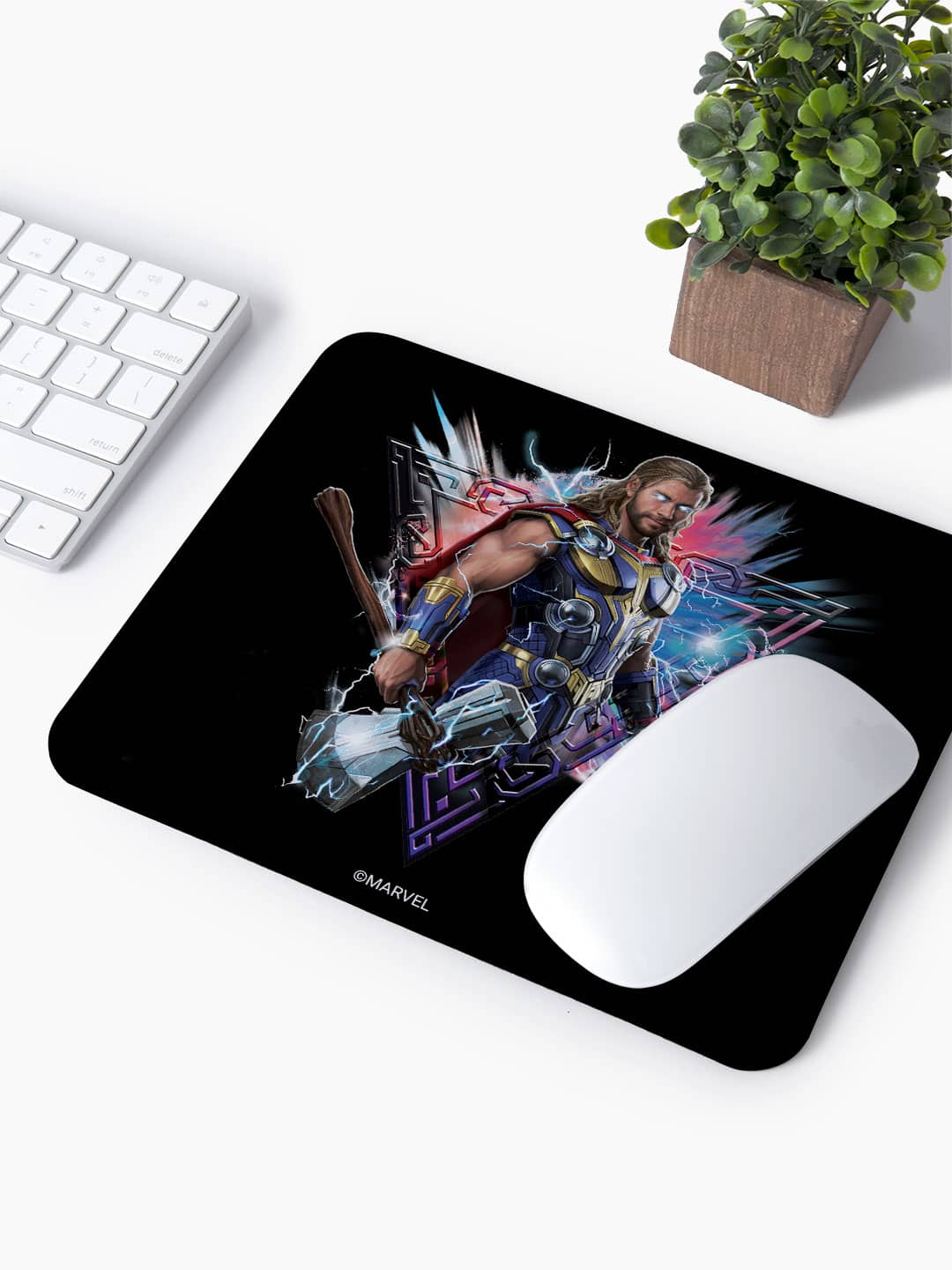 Worthy Thor Pose - Mouse Pad