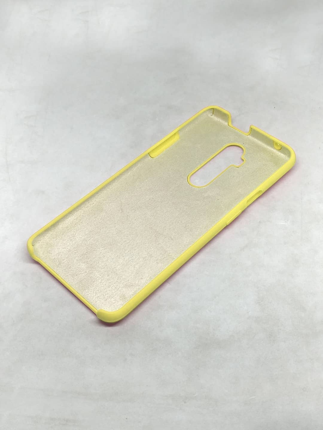 Basics - OnePlus 7T Pro Cover Silicone Yellow
